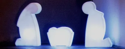 CRèCHE BLANCHE EN 3 PARTIES éCLAIRéE PAR LED