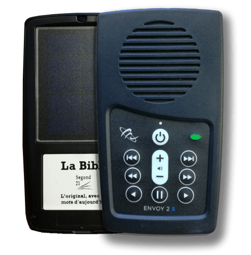 Bible Segond 21 audio - Lecteur à recharge solaire -  avec écouteurs et câble de chargement USB