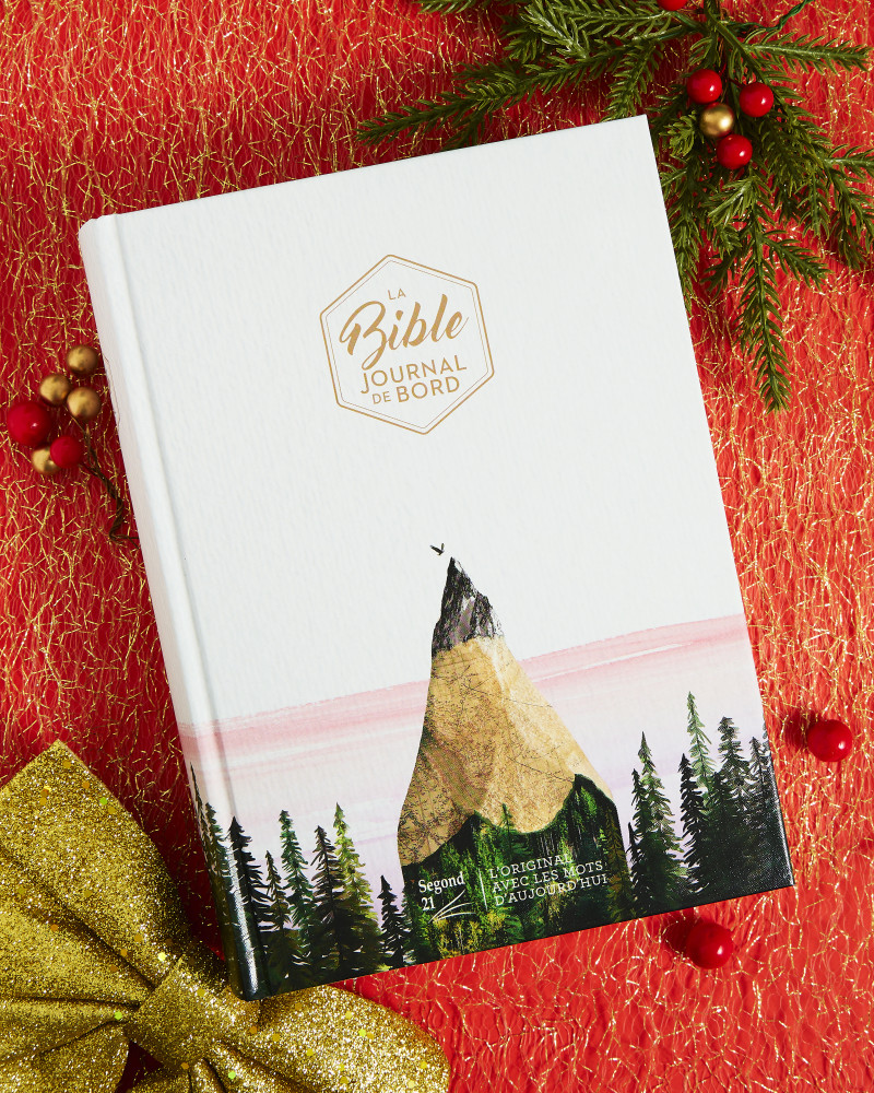  Idées de cadeaux de Noël 
 Vous êtes à la recherche d'un cadeau original ? Découvrez plus de 50 articles cadeaux dont des livres, des jeux de société, des CD et DVD  qui surprendront petits et grands. Et pour un cadeau d'une valeur éternelle et impérissable : plusieurs modèles de Bibles à offrir à vos bien-aimés ! 